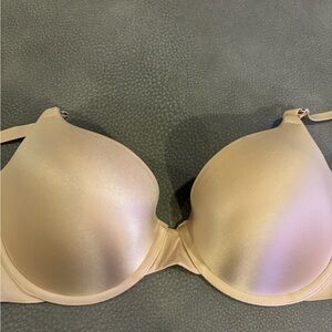 Soma Vanishing back push up bra 38C NWOT